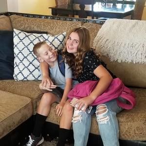 Meet your Posher, Danielle